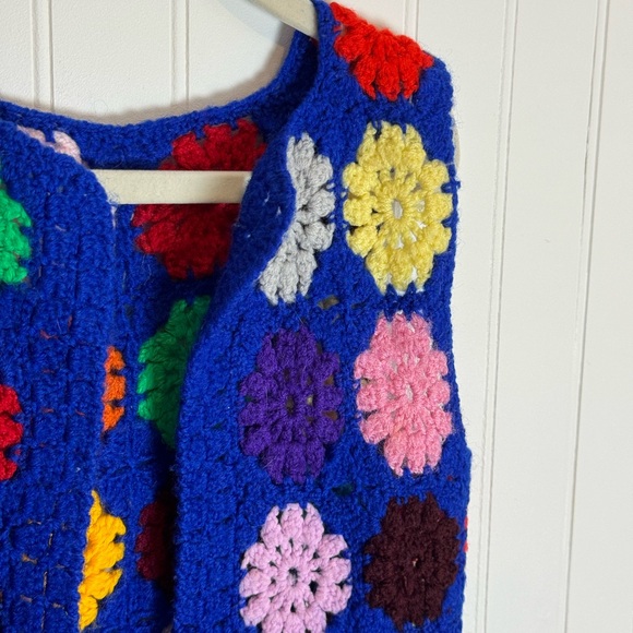 Vintage Crocheted Granny Square Vest - Blue 🌼 - Picture 3 of 5
